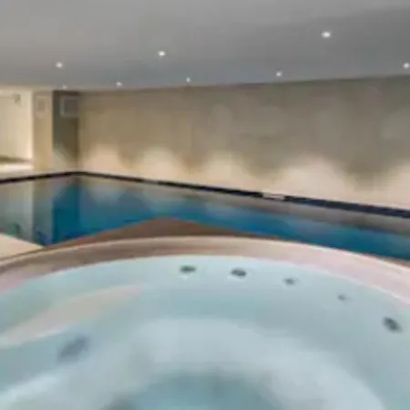 Les Ecrins De Kayla -piscine - Sauna 公寓
