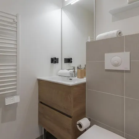 Les Ecrins De Kayla -piscine - Sauna Apartment